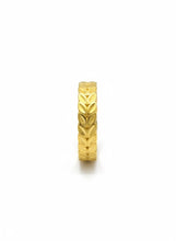 Lade das Bild in den Galerie-Viewer, "Folia Aurea" – 14K Gold Ring im 22K Farbton (Blatt-Design)