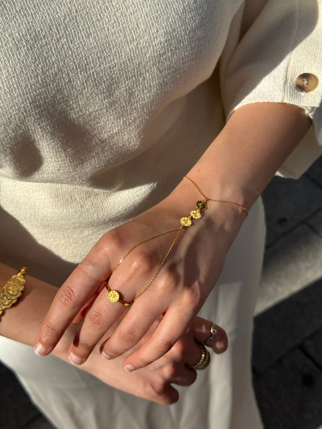 Handkette Sahmeran-14 Karat