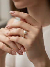 Lade das Bild in den Galerie-Viewer, Perlen-Flair 14K Goldring
