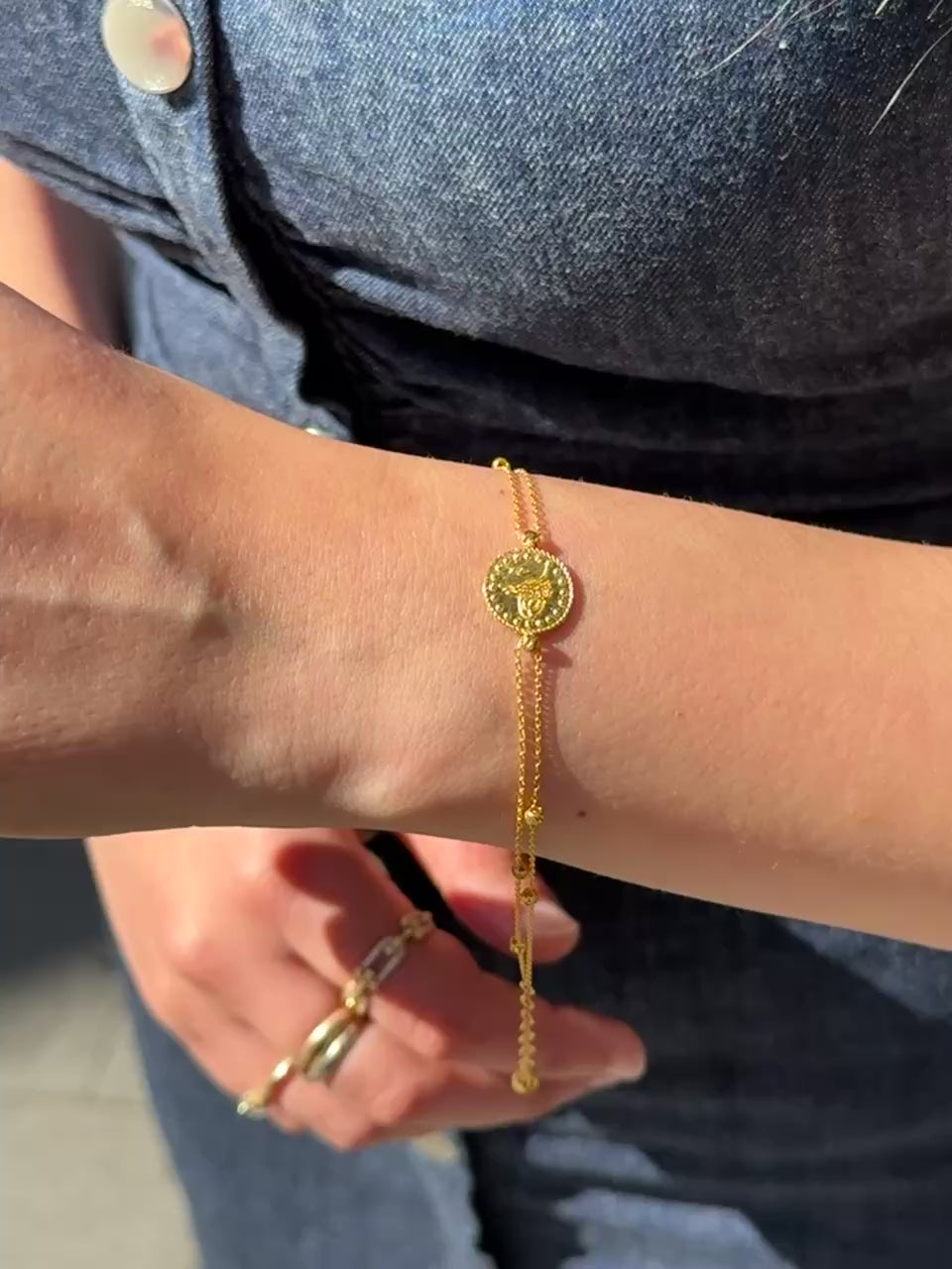 Elegantes Tuğra Dorika Goldarmband aus 14 Karat Gelbgold