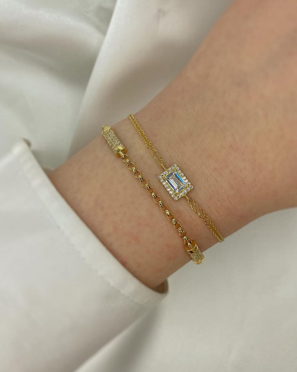 Élencia Gold-Armschmuck mit Zirkonien