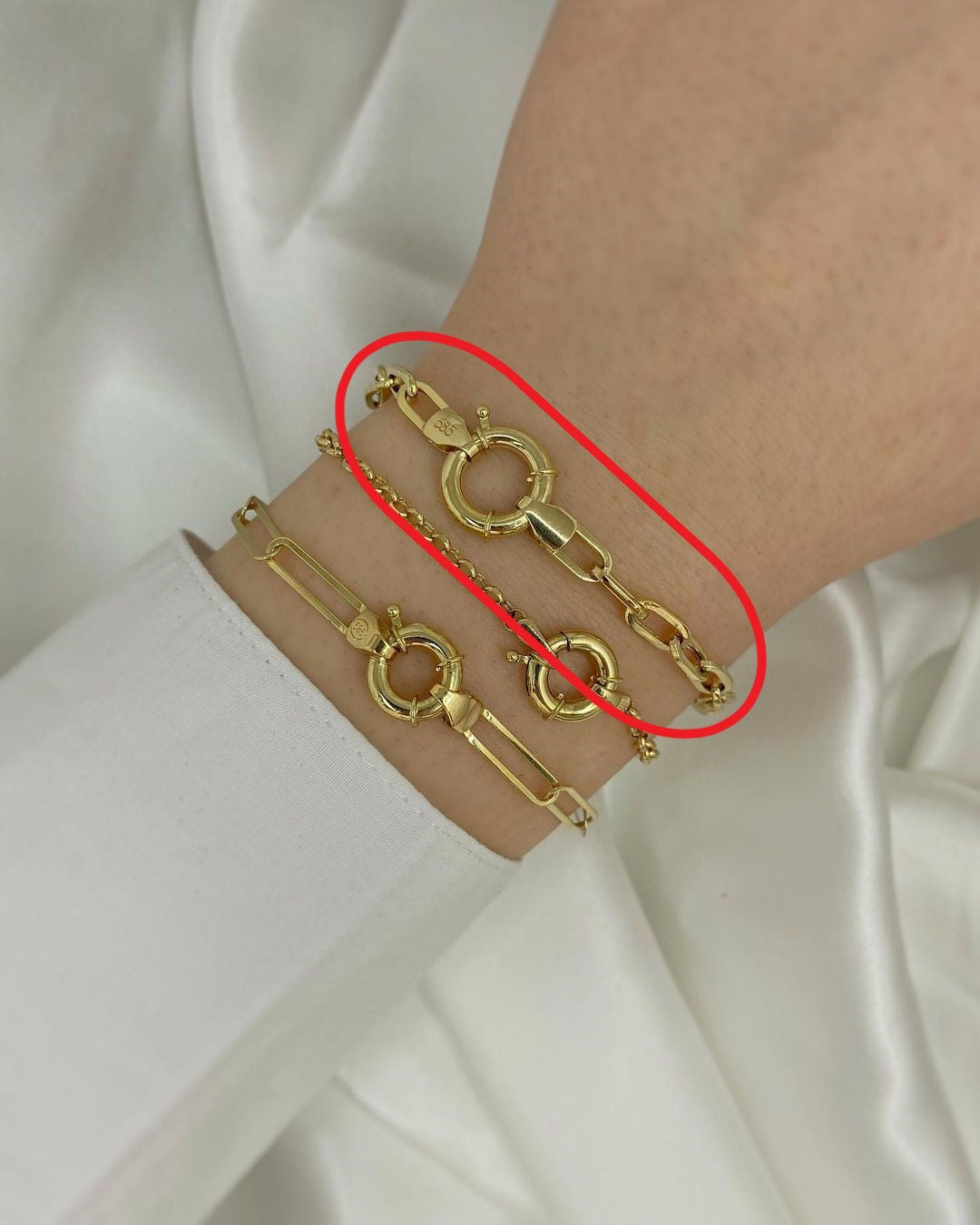 Kreisschloss-Armschmuck in ver. Varianten