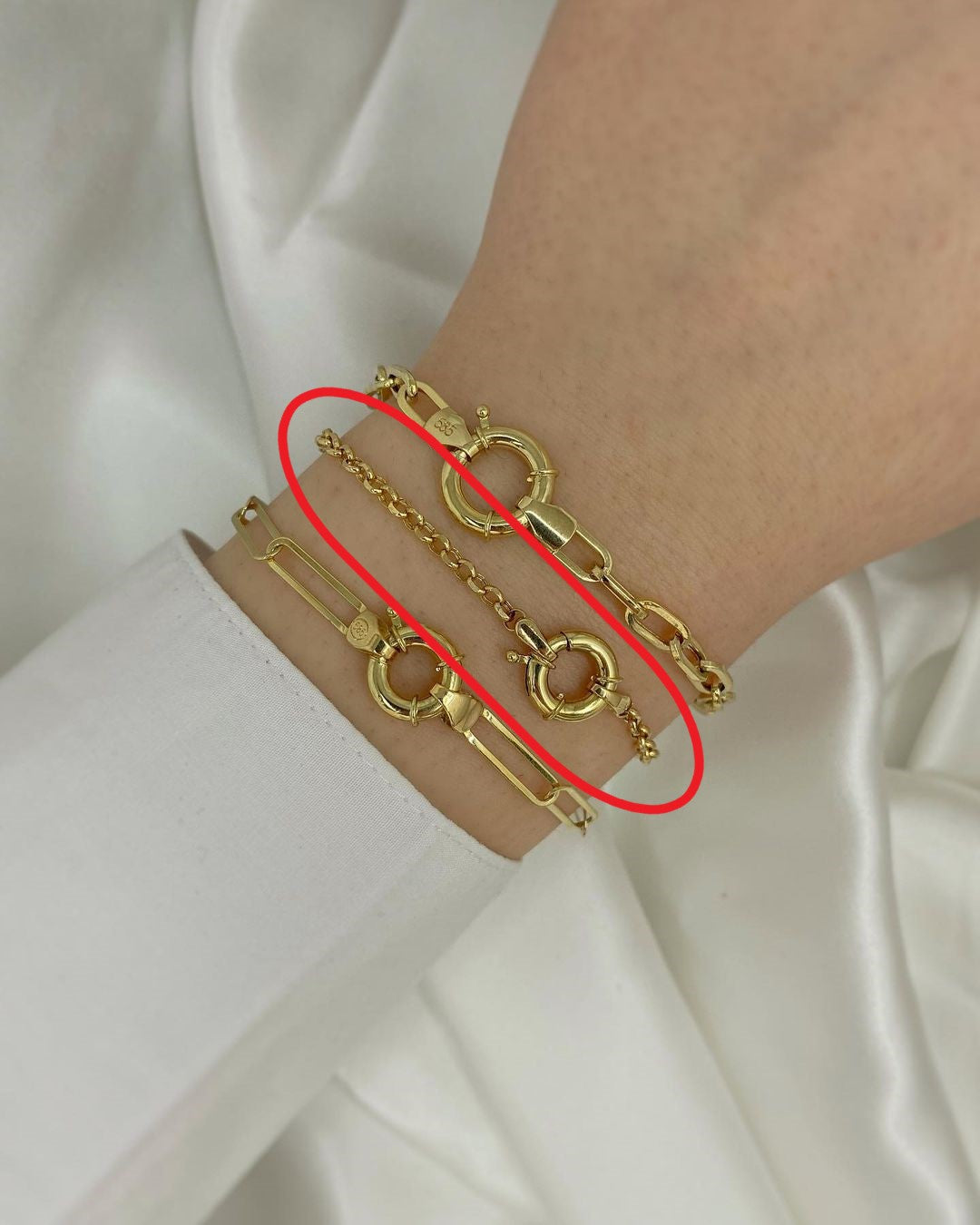 Kreisschloss-Armschmuck in ver. Varianten