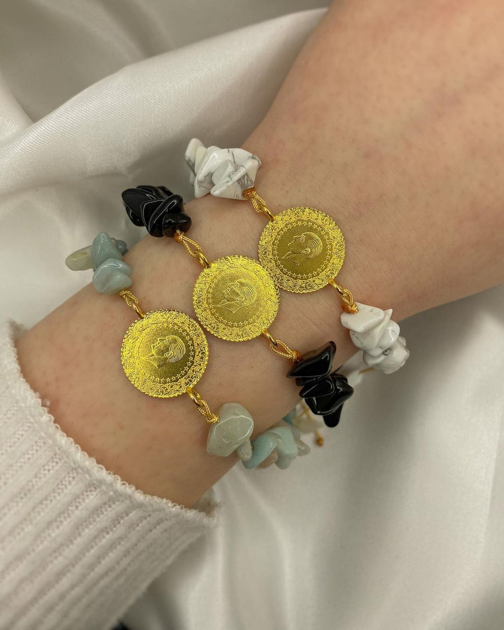 Natura Münzarmband mit Natursteinen in ver. Farben