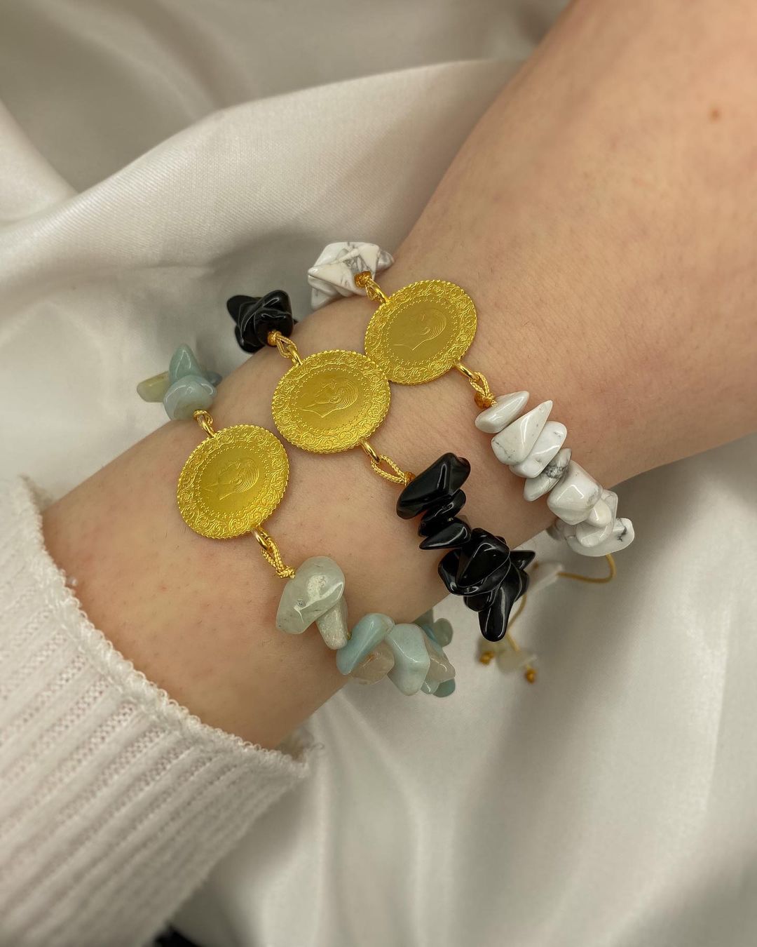 Natura Münzarmband mit Natursteinen in ver. Farben