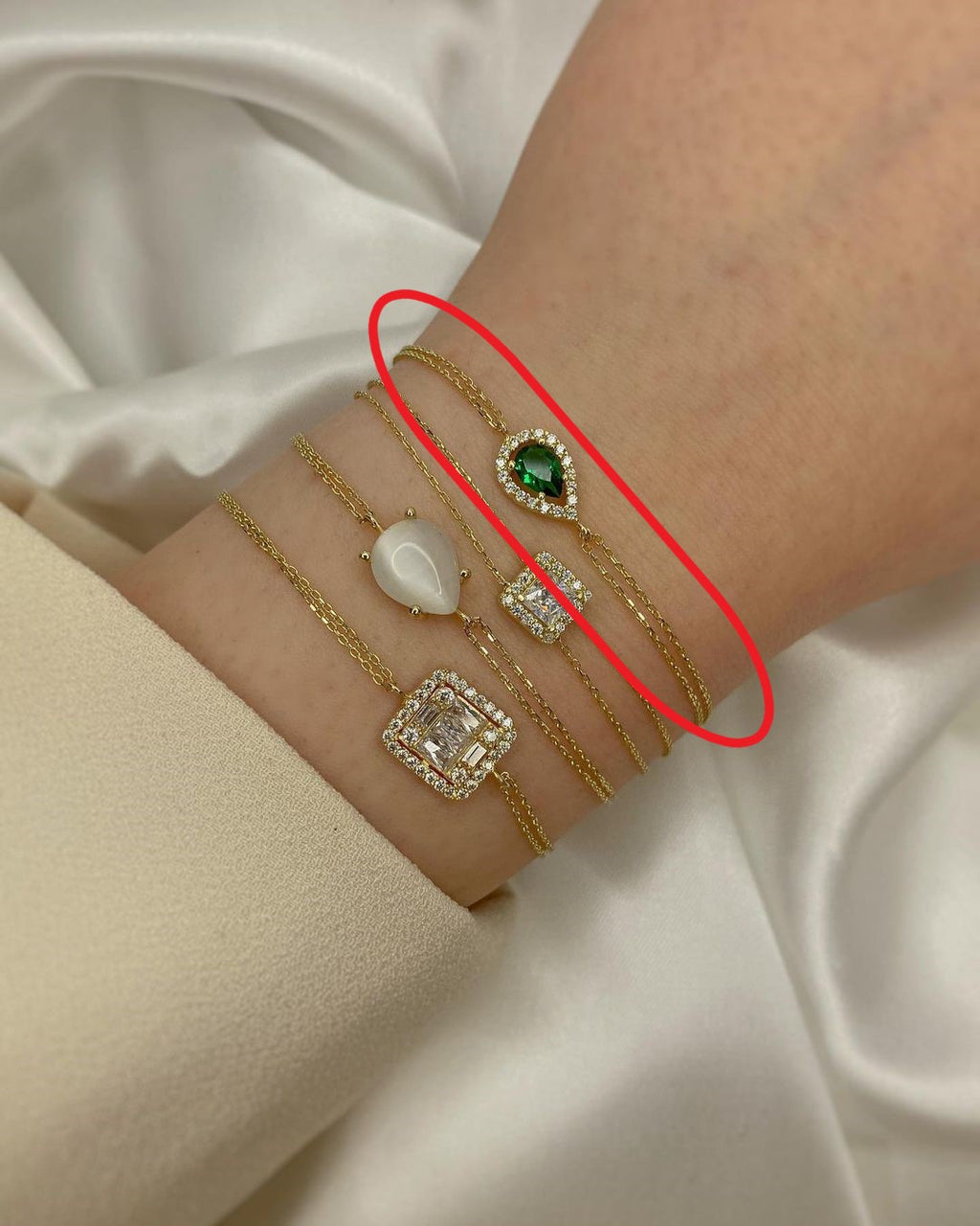 Goldarmschmuck mit Zirkonien