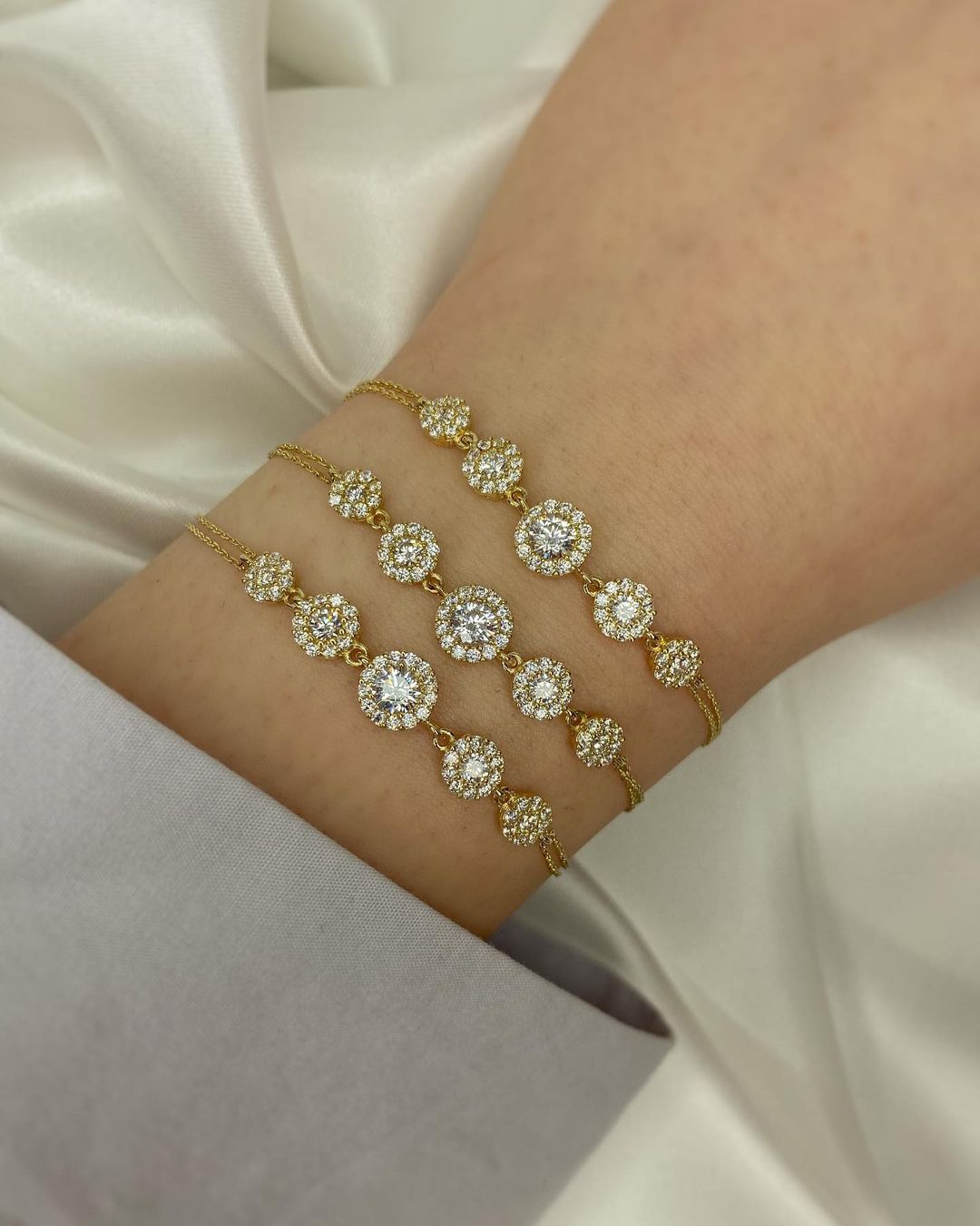 Lunima Gold-Armschmuck mit Zirkonien