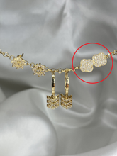 Lade das Bild in den Galerie-Viewer, Gold-Ohrringe mit Zirkonien ver. Varianten
